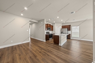 $500 OFF FIRST FULL MONTHS RENT