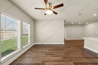 $500 OFF FIRST FULL MONTHS RENT