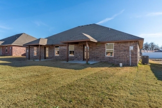 Charming Duplex with AMAZING Updates throughout!  Do not miss out on these Unique duplexes in El Reno, OKLAHOMA!
