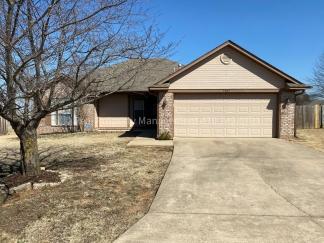 July Move In! Great house!! 3 bed 2 bath 2 car garage - Eastside Fort Smith