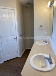 July Move In! Great house!! 3 bed 2 bath 2 car garage - Eastside Fort Smith