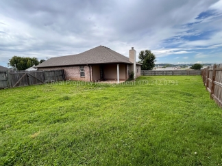 July Move In! Great house!! 3 bed 2 bath 2 car garage - Eastside Fort Smith