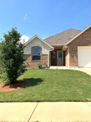 Your Dream Home Awaits – Stylish 4-Bedroom Oasis in Oklahoma City!