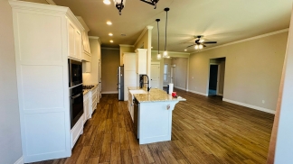 Your Dream Home Awaits – Stylish 4-Bedroom Oasis in Oklahoma City!
