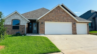 Available for Showing Now! ***SPECIAL 50% OFF 1ST FULL MONTH'S RENT***    Your Dream Home Awaits – Stylish 4-Bedroom Oasis in Oklahoma City!