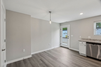 Stunning Newly Built 2 BR 2.5 BA Townhome in Beautiful Yorktown