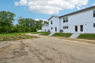 Stunning Newly Built 2 BR 2.5 BA Townhome in Beautiful Yorktown