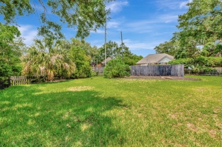 Mount Pleasant Gem in Center Lake