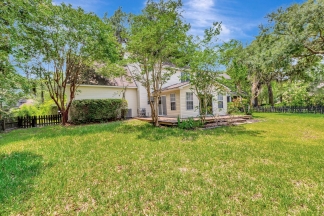 Mount Pleasant Gem in Center Lake