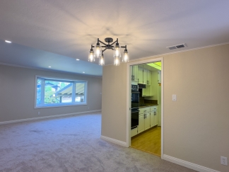 Spacious 5-Bedroom Saratoga Retreat with Finished Basement & Large Yard