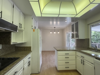 Spacious 5-Bedroom Saratoga Retreat with Finished Basement & Large Yard