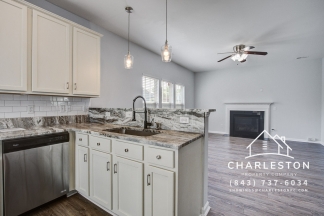 7437 Painted Bunting Way - **APPROVED APPLICATION - LEASE PENDING**