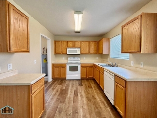 A Residence of Exceptional Space and Comfort Nestled in a Serene Neighborhood, Conveniently Located to USAA, the Medical Center and IH 10!