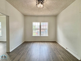 Cozy and Bright 3bedroom/1bath Vintage charmer in Beacon Hill, Close to Restaurants, Shopping, and Entertainment!