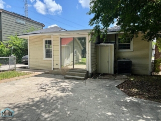 Cozy and Bright 3bedroom/1bath Vintage charmer in Beacon Hill, Close to Restaurants, Shopping, and Entertainment!