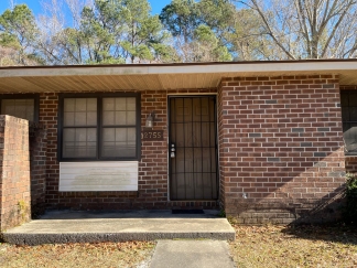 Newly renovated centrally located Duplex