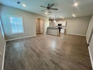 Beautiful 3 Bed/2 Bath Single Story Duplex in Chaffee Crossing! **Move In Special!**