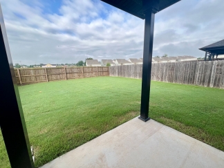 Beautiful 3 Bed/2 Bath Single Story Duplex in Chaffee Crossing! **Move In Special!**
