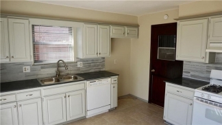 Spectacular Home with Major Appliances Included PLUS a Beautiful Yard Great for Entertaining!!!!