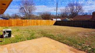 Spectacular Home with Major Appliances Included PLUS a Beautiful Yard Great for Entertaining!!!!