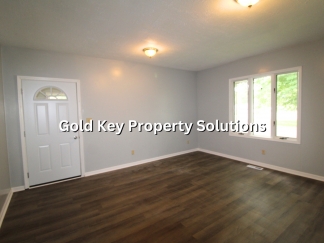 !!Coming Soon!! 3 Bed 1 Bath Home For Rent W/ Basement! (SECTION 8 APPROVED)