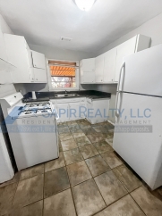 1686 Valencia Rd