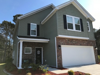 Upgraded 5BR Home in Tupelo with Pond Views