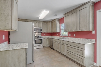 Gorgeous 2 story family home located in Bridges of Summerville!
