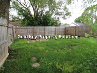 Adorable 1 Bed 1 Bath Home W/ Fenced in Back Yard (SECTION 8 APPROVED)