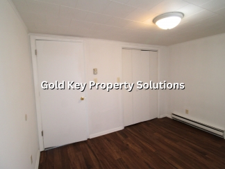 Adorable 1 Bed 1 Bath Home W/ Fenced in Back Yard (SECTION 8 APPROVED)