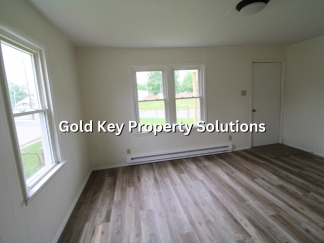 2 Bed 1 Bath Home W/ Bonus Room (SECTION 8 APPROVED)
