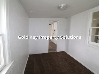 2 Bed 1 Bath Home W/ Bonus Room (SECTION 8 APPROVED)
