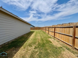 Beautiful 3 bed/2 bath 1,375 sqft home with appliances included! Conveniently located off Southton Rd., Highway 37 S., and easy access to amenities, schools, and major thoroughfares!