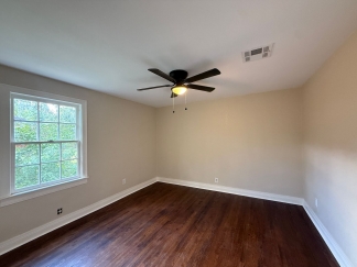 Freshly Renovated OKC Gem – Prime Location, Spacious Living!