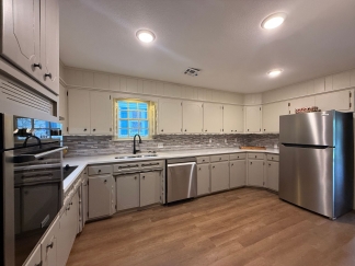Freshly Renovated OKC Gem – Prime Location, Spacious Living!