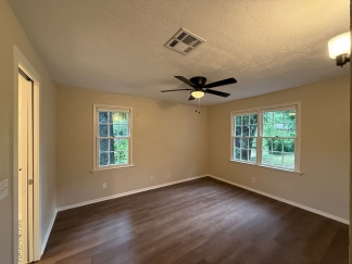 Freshly Renovated OKC Gem – Prime Location, Spacious Living!