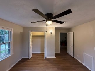 Freshly Renovated OKC Gem – Prime Location, Spacious Living!