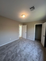 Effortless Comfort: Brand-New Upgrades, Major Appliances & Fenced Oasis!
