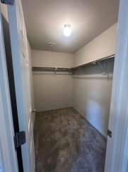 Effortless Comfort: Brand-New Upgrades, Major Appliances & Fenced Oasis!