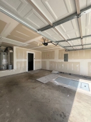 Effortless Comfort: Brand-New Upgrades, Major Appliances & Fenced Oasis!