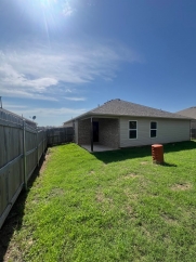 Effortless Comfort: Brand-New Upgrades, Major Appliances & Fenced Oasis!