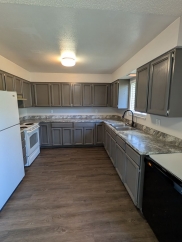 1827 S Fairway