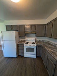 1827 S Fairway
