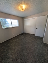 1827 S Fairway