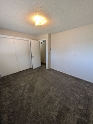 1827 S Fairway