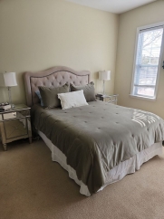 Single Family Home in White Gables