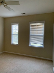 Single Family Home in White Gables