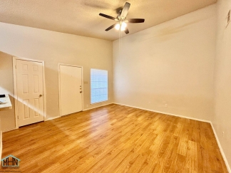 Cute & Cozy Duplex Nestled in a Prime Location, just five minutes from I35!