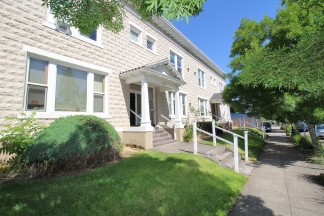 Adorable Vintage 1 Bedroom Unit in the Heart of Kenton
