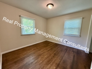 2-Bedroom Home with Spacious Backyard & Deck